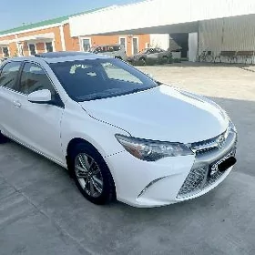 Toyota Camry 2017