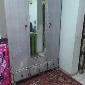 şkaf