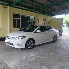 Toyota Corolla 2011