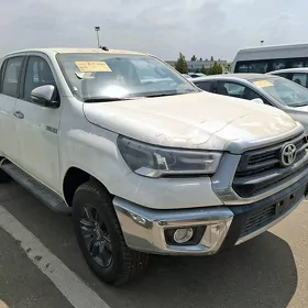 Toyota Hilux 2025