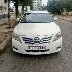 Toyota Camry 2010