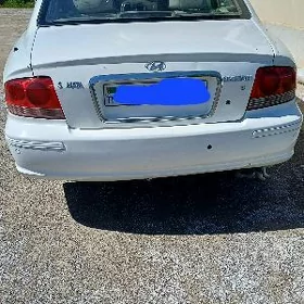 Hyundai Sonata 2003