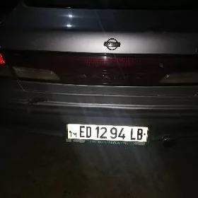 Nissan Maxima 1999