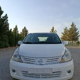 Nissan Versa 2012