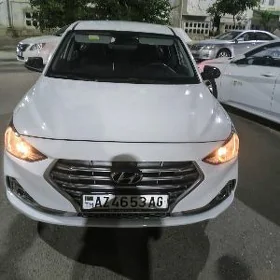 Hyundai Elantra 2021