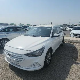 Hyundai Elantra 2022