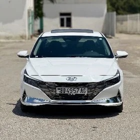 Hyundai Elantra 2022