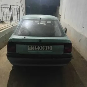 Opel Vectra 1992