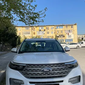 Ford Explorer 2022