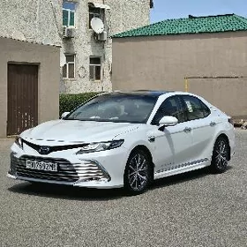 Toyota Camry 2023