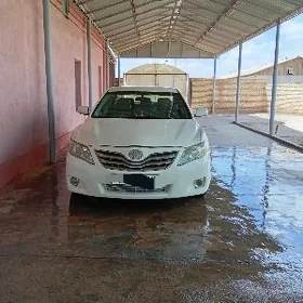 Toyota Camry 2010