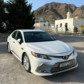 Toyota Camry 2020