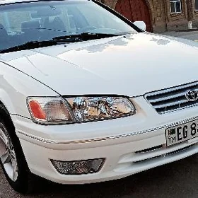 Toyota Camry 2000