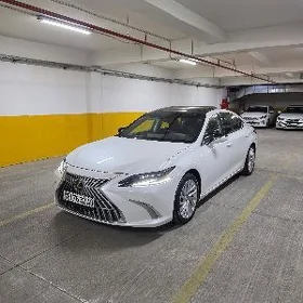 Lexus ES 350 2020