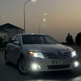 Toyota Camry 2011