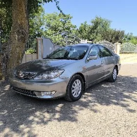 Toyota Camry 2005