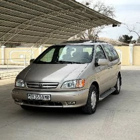 Toyota Sienna 2002
