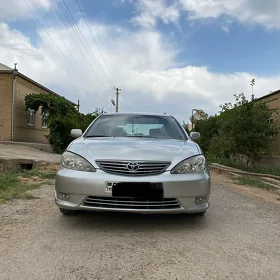 Toyota Camry 2004