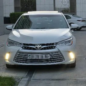 Toyota Camry 2016