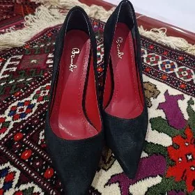 Tufli iz zamşi