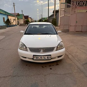 Mitsubishi Lanser 2011