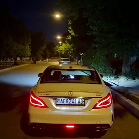 Mercedes-Benz CLS-Class 2013