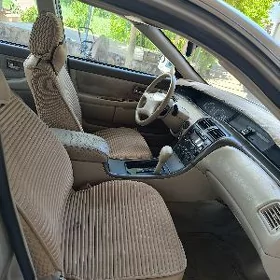 Toyota Avalon 2000