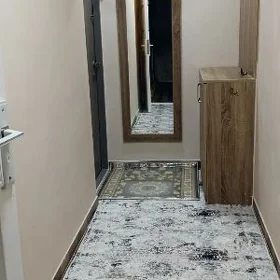 ДВУХ КОМ 1-Й ЭТАЖ 11МКР