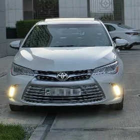 Toyota Camry 2016