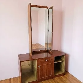Трюмо