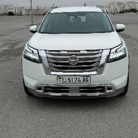 Nissan Pathfinder 2022