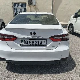 Toyota Camry 2021