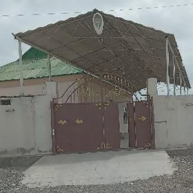 Bŭzmeýin 40 ýylyk yer jaý