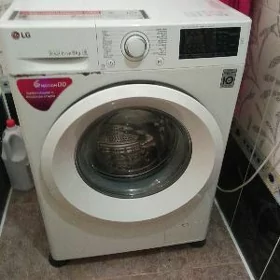 стиральная машинка  LG 7кг