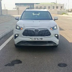 Toyota Highlander 2022