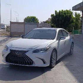 Lexus ES 350 2019