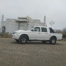 Mitsubishi L200 2004