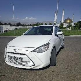 Toyota Yaris 2017