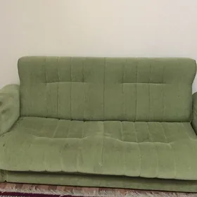 Диван