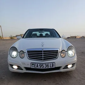 Mercedes-Benz E320 2003
