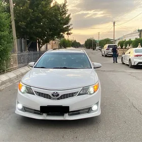 Toyota Camry 2012