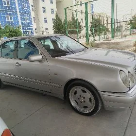Mercedes-Benz E320 1999