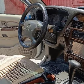 Infiniti QX4 2000