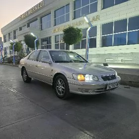 Toyota Camry 2000