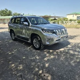 Toyota Land Cruiser Prado 2018