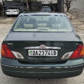 Toyota Avalon 2000