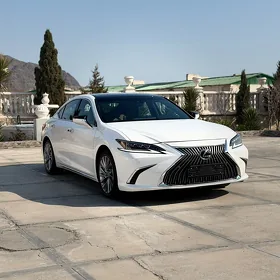 Lexus ES 350 2019