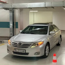 Toyota Camry 2010