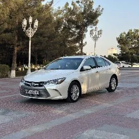 Toyota Camry 2017