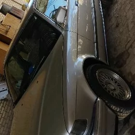BMW 730 1992